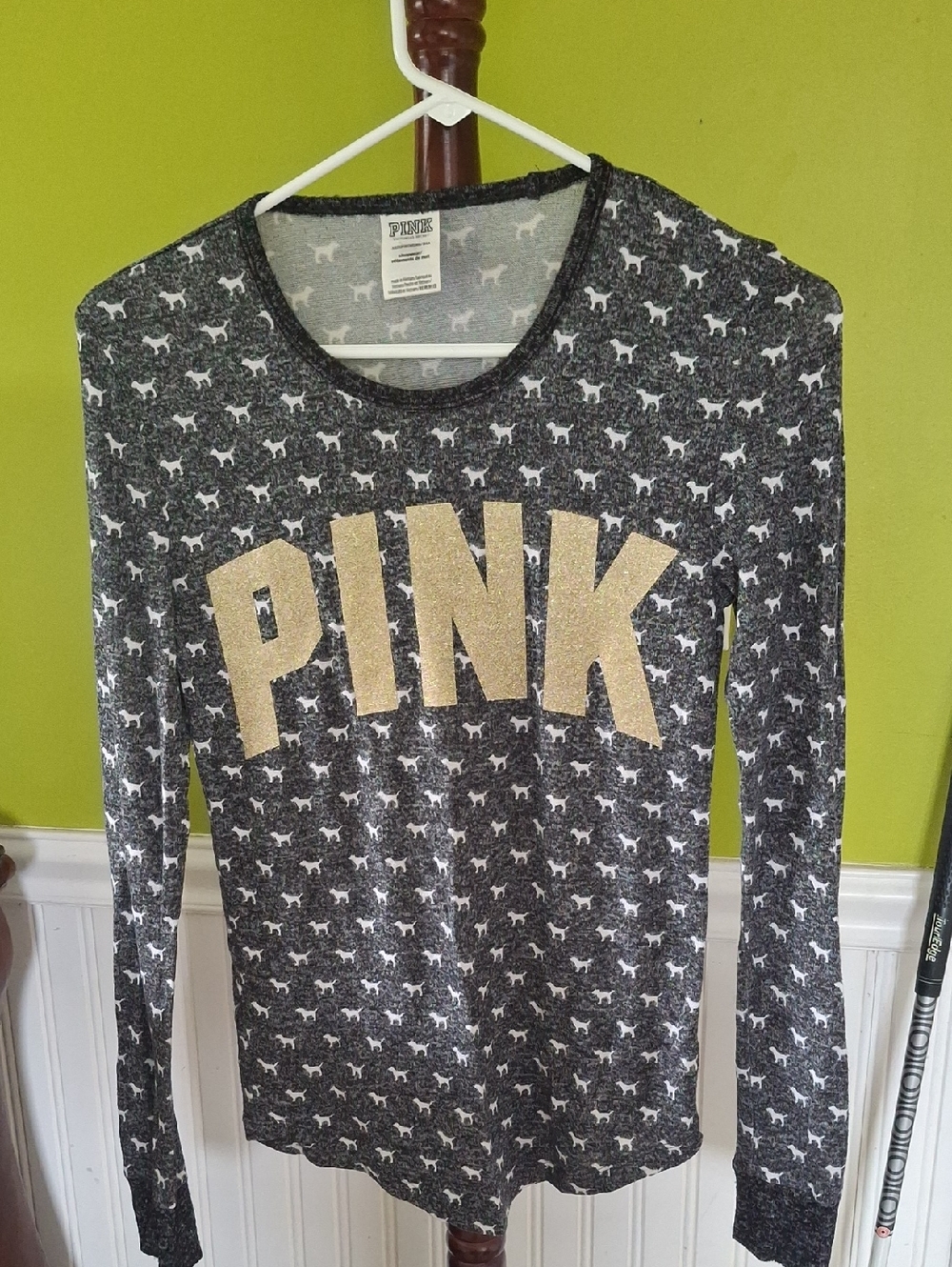 PINK Victoria's Secret Black & Gold Long Sleeve Tee